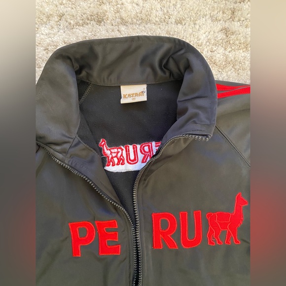 Peru jacket- size M - Picture 3 of 3